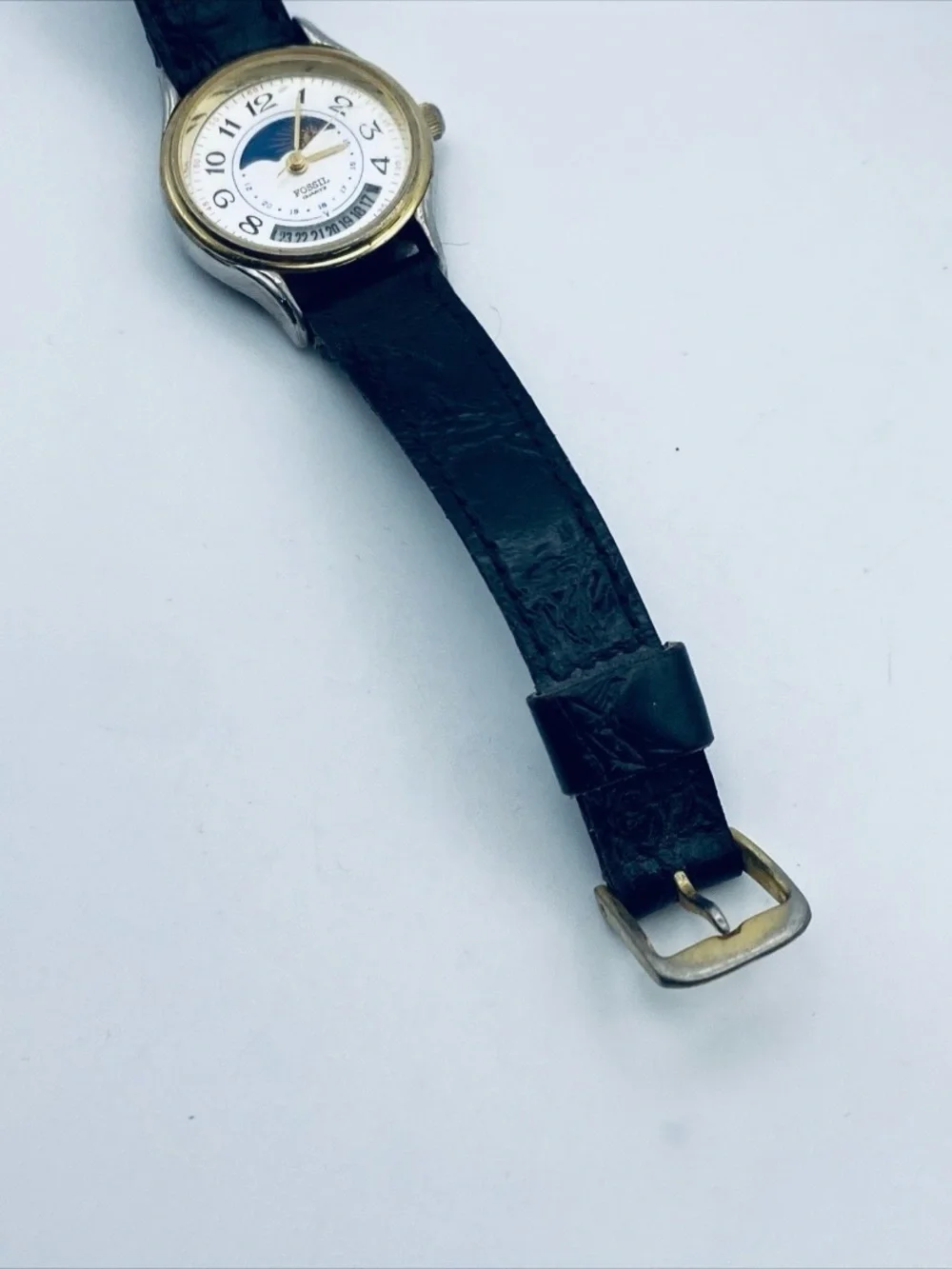 Vintage Fossil 1985 Moon Phase Calendar Watch Gold Case Leather Band Rare